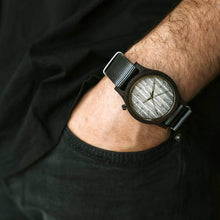 画像をギャラリービューアに読み込む, 木製腕時計 Heritage Series - Grey Edition - Ebony
